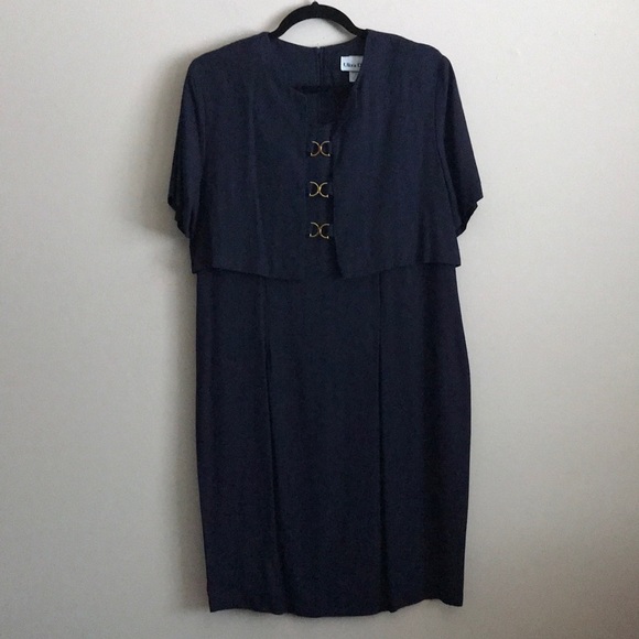 Ultra Dress Short Sleeve Dress - Picture 2 of 5